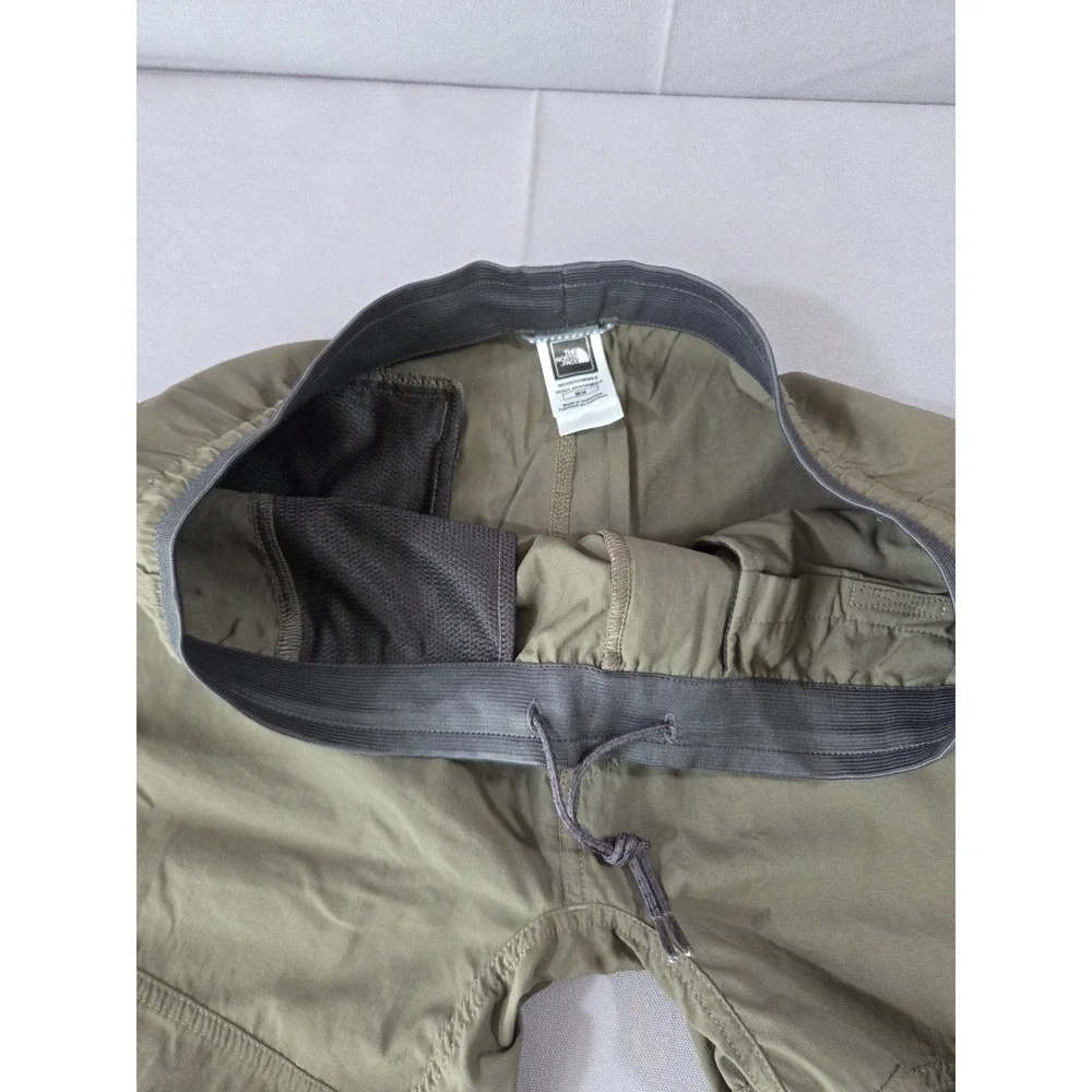 The North Face Shorts Mens Medium Green Bermuda Stretch Outdoor Hiking Utility